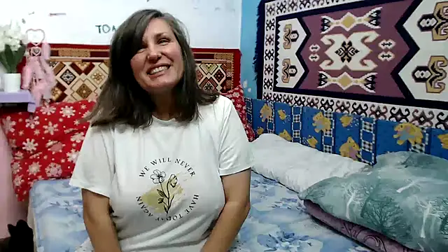 AdelineBlueEyes online show from 10.25.25