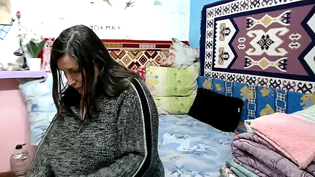 AdelineBlueEyes online show from 11.15.25