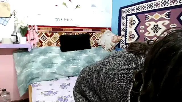 AdelineBlueEyes online show from 11.27.25