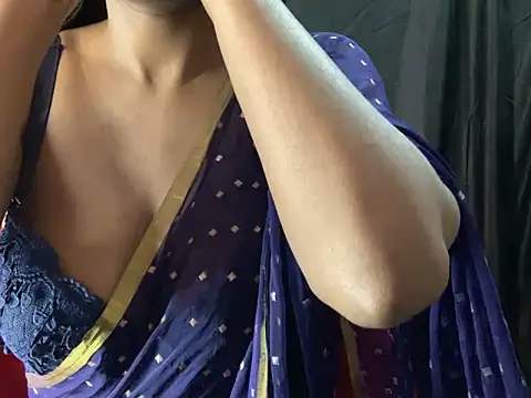 Snapshot of Sexy_trisha__7 chatting on 01.28.25 Sexy trisha  7 online show from 01.28.25