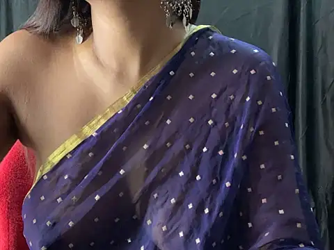 Snapshot of Sexy_trisha__7 chatting on 02.07.25 Sexy trisha  7 online show from 02.07.25