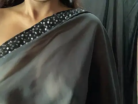 Snapshot of Sexy_trisha__7 chatting on 02.11.25 Sexy trisha  7 online show from 02.11.25