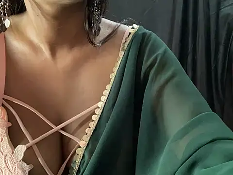 Snapshot of Sexy_trisha__7 chatting on 03.21.25 Sexy trisha  7 online show from 03.21.25