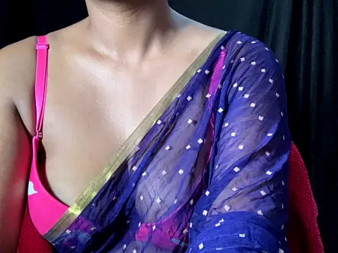 Snapshot of Sexy_trisha__7 chatting on 09.22.25 Sexy trisha  7 online show from 09.22.25