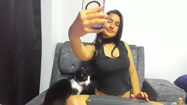 Snapshot of Mayte_sexy chatting on 10.06.25 Mayte sexy online show from 10.06.25