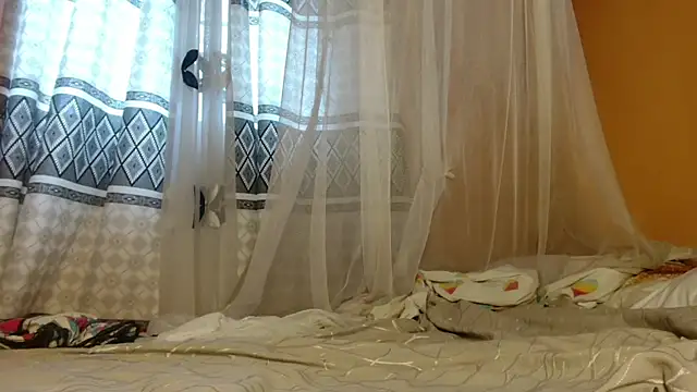 Snapshot of titi_fiesta chatting on 10.12.25 titi fiesta online show from 10.12.25