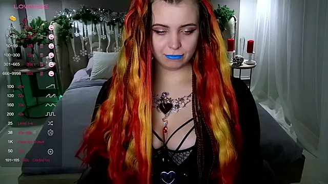Snapshot of Miss_Maya_Mils chatting on 01.07.25 Miss Maya Mils online show from 01.07.25