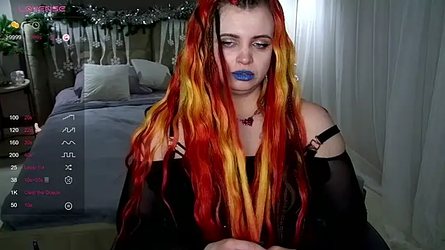 Snapshot of Miss_Maya_Mils chatting on 01.08.25 Miss Maya Mils online show from 01.08.25
