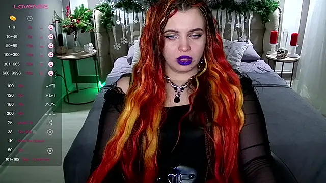 Snapshot of Miss_Maya_Mils chatting on 01.11.25 Miss Maya Mils online show from 01.11.25