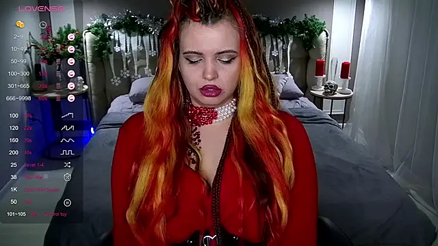 Snapshot of Miss_Maya_Mils chatting on 01.15.25 Miss Maya Mils online show from 01.15.25