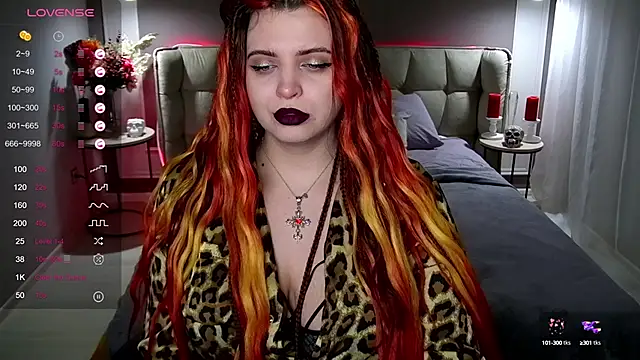 Snapshot of Miss_Maya_Mils chatting on 01.20.25 Miss Maya Mils online show from 01.20.25