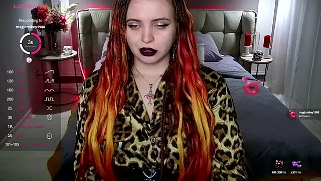 Snapshot of Miss_Maya_Mils chatting on 01.20.25 Miss Maya Mils online show from 01.20.25