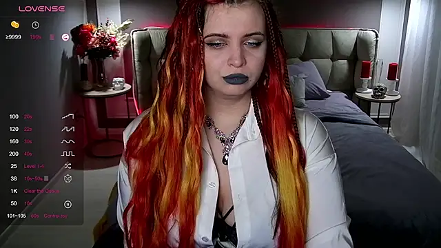 Snapshot of Miss_Maya_Mils chatting on 01.21.25 Miss Maya Mils online show from 01.21.25