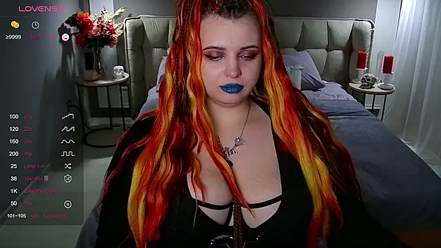 Snapshot of Miss_Maya_Mils chatting on 02.01.25 Miss Maya Mils online show from 02.01.25