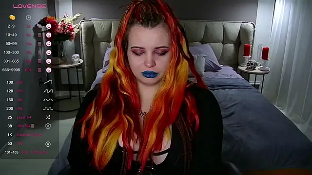 Snapshot of Miss_Maya_Mils chatting on 02.01.25 Miss Maya Mils online show from 02.01.25