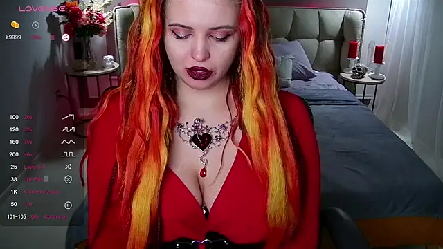 Snapshot of Miss_Maya_Mils chatting on 02.02.25 Miss Maya Mils online show from 02.02.25