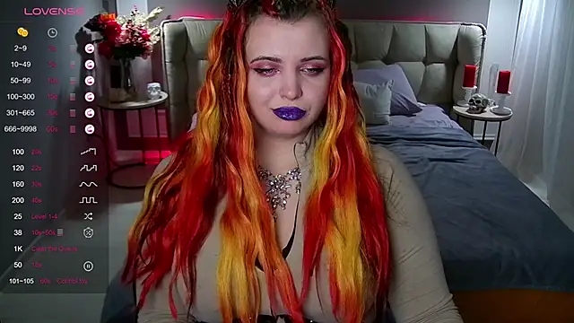 Snapshot of Miss_Maya_Mils chatting on 02.04.25 Miss Maya Mils online show from 02.04.25