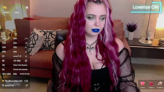 Snapshot of Miss_Maya_Mils chatting on 02.25.25 Miss Maya Mils online show from 02.25.25