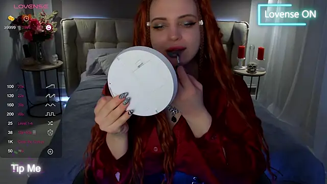 Snapshot of Miss_Maya_Mils chatting on 03.18.25 Miss Maya Mils online show from 03.18.25