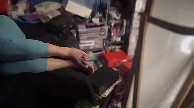 Snapshot of MoreFunSpun chatting on 01.02.25 MoreFunSpun online show from 01.02.25