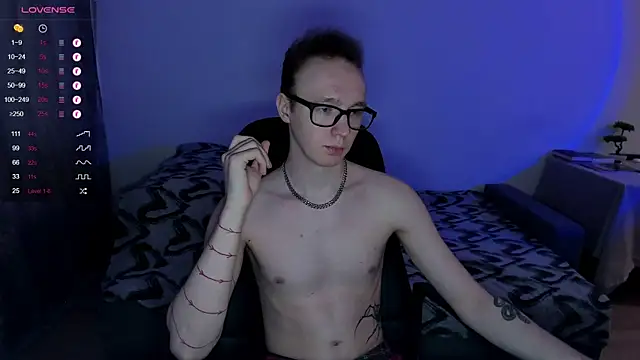 Snapshot of Alex_silents chatting on 12.15.24 Alex silents online show from 12.15.24