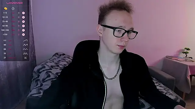 Snapshot of Alex_silents chatting on 01.29.25 Alex silents online show from 01.29.25