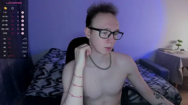 Snapshot of Alex_silents chatting on 02.19.25 Alex silents online show from 02.19.25