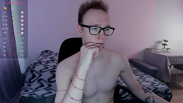 Snapshot of Alex_silents chatting on 02.24.25 Alex silents online show from 02.24.25