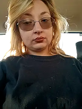 Snapshot of xWhoreAbleX_Pika chatting on 03.06.25 xWhoreAbleX Pika online show from 03.06.25