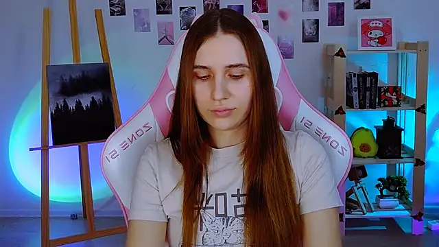 AliceCharmy online show from 01.08.25