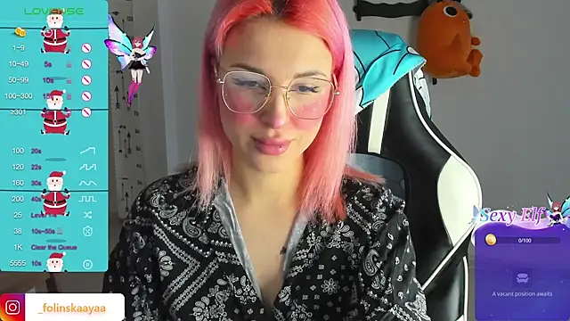 Snapshot of folinskayyya chatting on 12.29.24 folinskayyya online show from 12.29.24