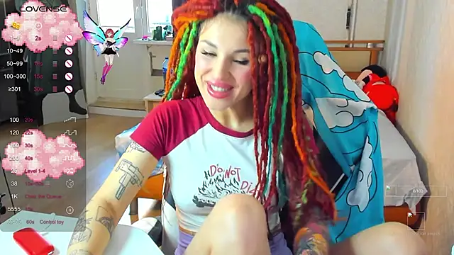 Snapshot of folinskayyya chatting on 09.11.25 folinskayyya online show from 09.11.25