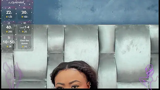 Snapshot of CamilaBenitez chatting on 09.25.25 CamilaBenitez online show from 09.25.25