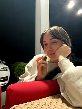 Snapshot of emiliasommer chatting on 09.26.25 emiliasommer online show from 09.26.25