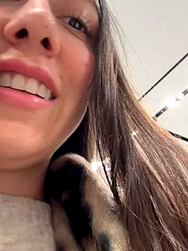 Snapshot of emiliasommer chatting on 10.14.25 emiliasommer online show from 10.14.25