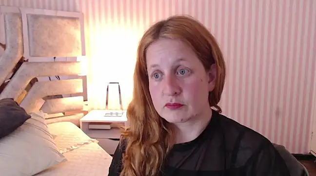 ViioletaMora online show from 02.10.25