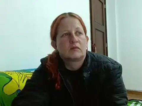 ViioletaMora online show from 10.13.25