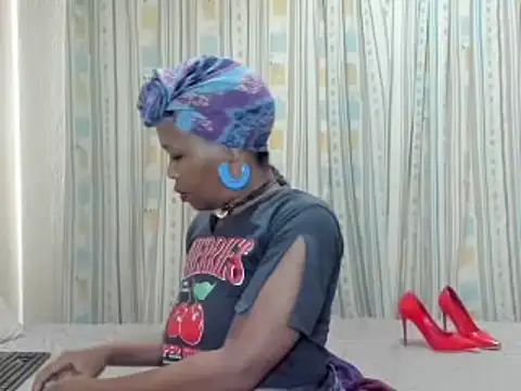 AfricanSquirtingQueen online show from 11.01.25