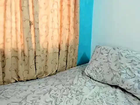 Snapshot of MonicaGarcia_ chatting on 03.22.25 MonicaGarcia online show from 03.22.25