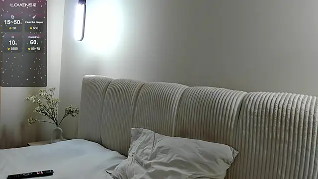 Snapshot of fresh_b1ood chatting on 03.04.25 fresh b1ood online show from 03.04.25