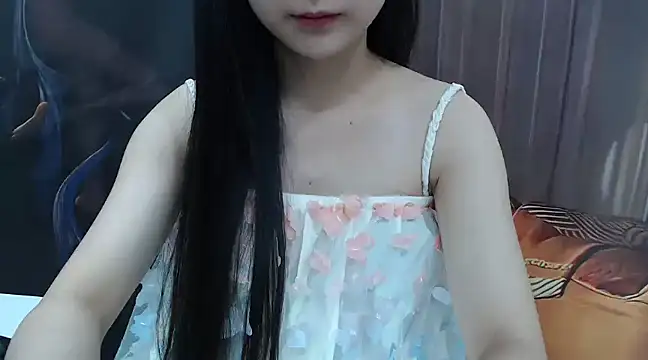 Snapshot of KaleAnisa chatting on 02.22.25 KaleAnisa online show from 02.22.25