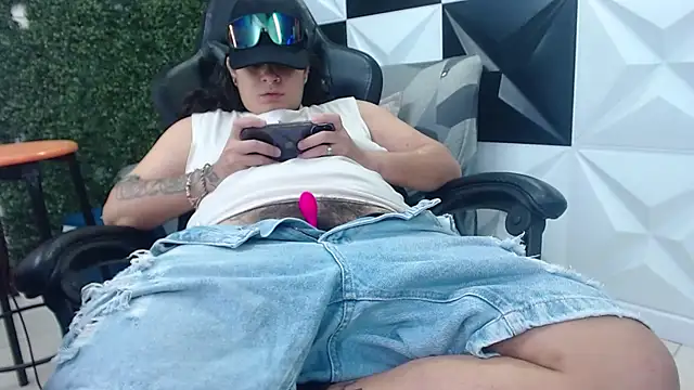 snowflake xxx online show from 03.18.25