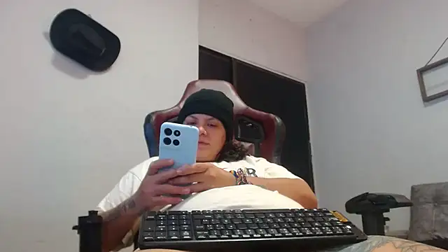 snowflake xxx online show from 10.28.25