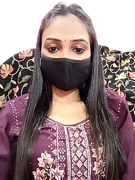 Snapshot of Yours-Bebo chatting on 02.02.25 Yours-Bebo online show from 02.02.25