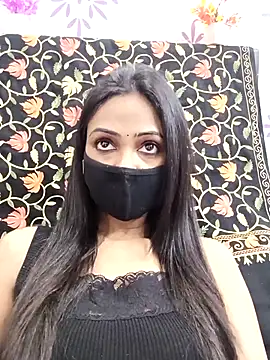 Snapshot of Yours-Bebo chatting on 02.14.25 Yours-Bebo online show from 02.14.25