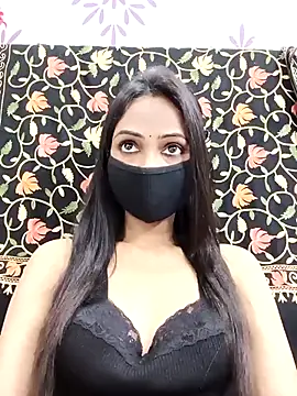 Snapshot of Yours-Bebo chatting on 02.25.25 Yours-Bebo online show from 02.25.25