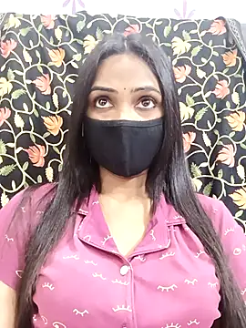 Snapshot of Yours-Bebo chatting on 02.28.25 Yours-Bebo online show from 02.28.25