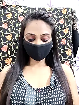 Snapshot of Yours-Bebo chatting on 03.01.25 Yours-Bebo online show from 03.01.25