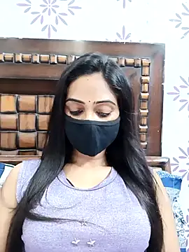 Snapshot of Yours-Bebo chatting on 09.18.25 Yours-Bebo online show from 09.18.25