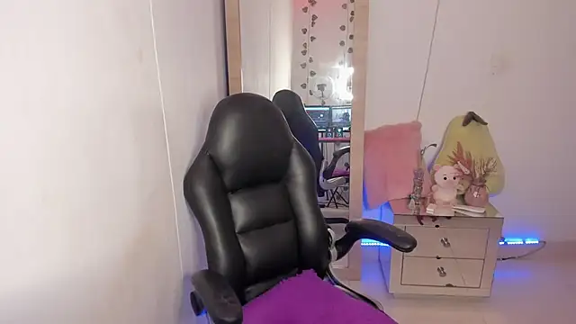 Snapshot of hellensexy chatting on 01.16.25 hellensexy online show from 01.16.25